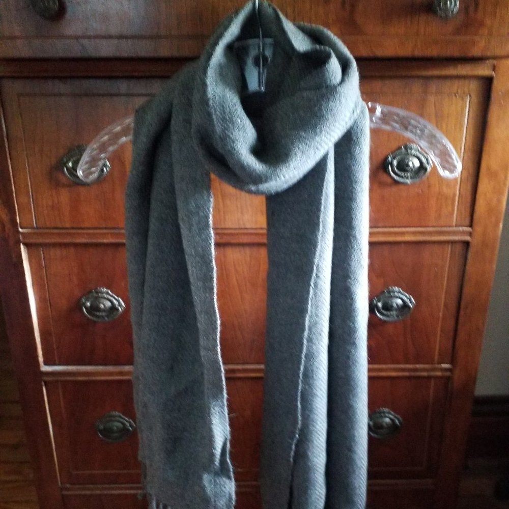 Gray wool scarf